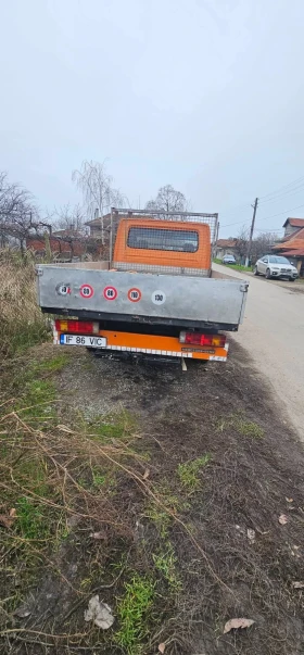 Mercedes-Benz 208 2.3, снимка 6