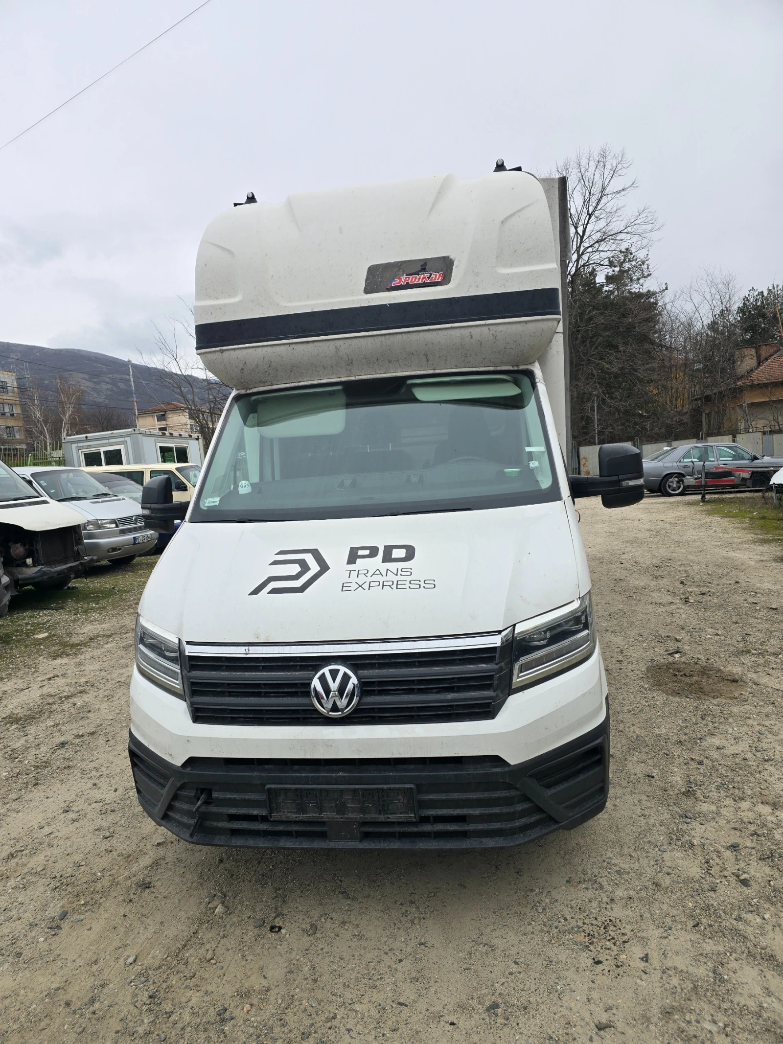 VW Crafter 2.0 TDI 170 PS DAV, снимка 2 - Бусове и автобуси - 53885358