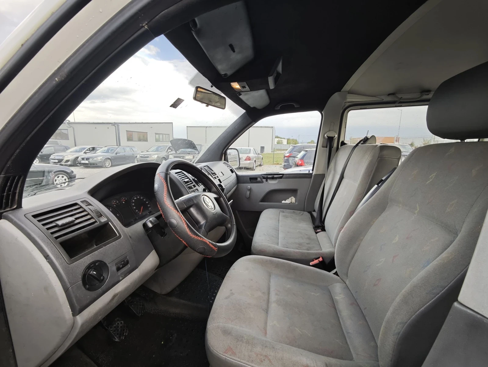 VW T5, снимка 9 - Бусове и автобуси - 56187523