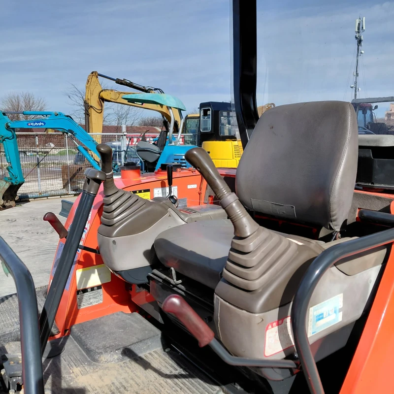 Багер Hitachi EX22-2 * НАЛИЧЕН * ТОП СЪСТОЯНИЕ * , снимка 11 - Индустриална техника - 51886713