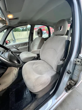Citroen Xsara picasso 1.8i Топ състояние!, снимка 9