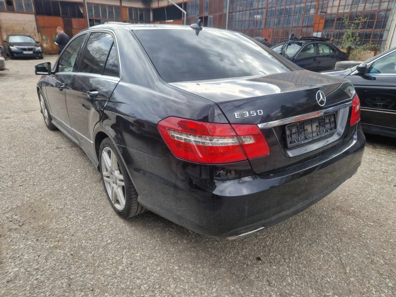Mercedes-Benz E 250 2бр. 651 Blueeficiency, снимка 14 - Автомобили и джипове - 26521256