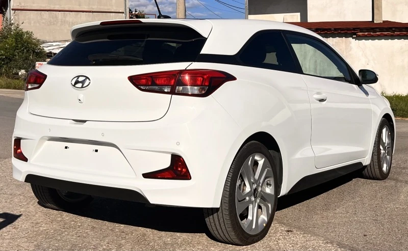 Hyundai I20 Coupe 1.4 CRDI, снимка 6 - Автомобили и джипове - 47301192