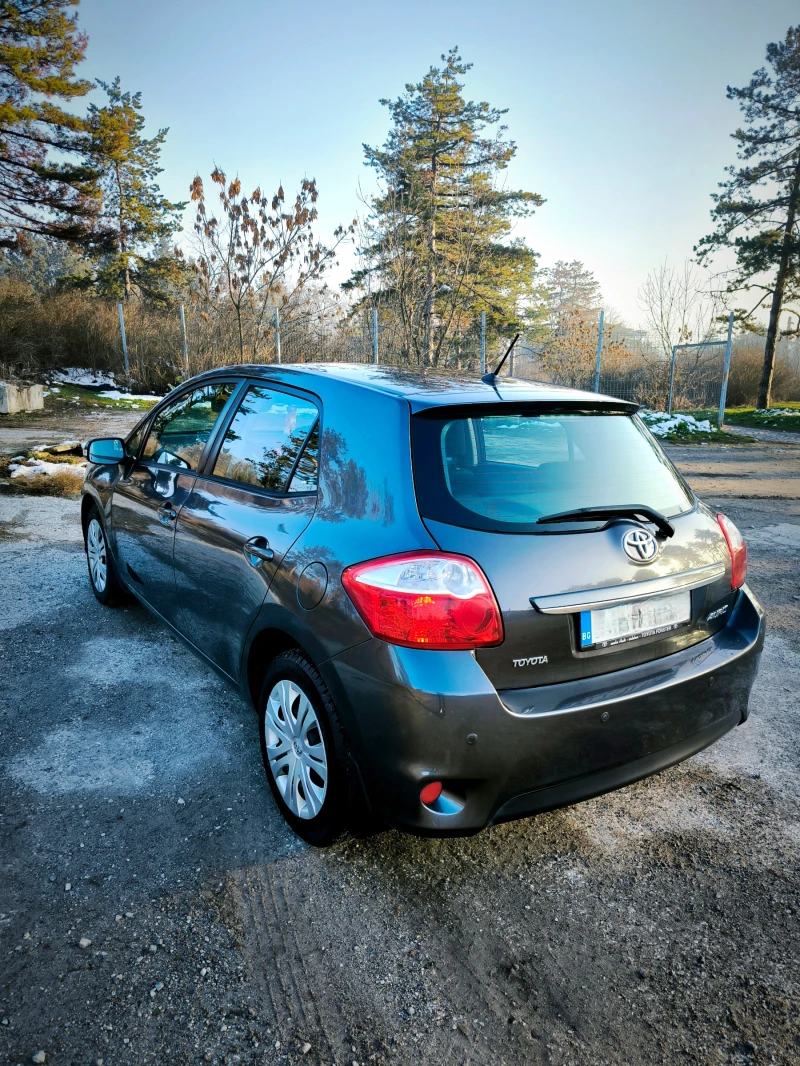 Toyota Auris 1.33-Facelift/реални км./, снимка 11 - Автомобили и джипове - 48669499