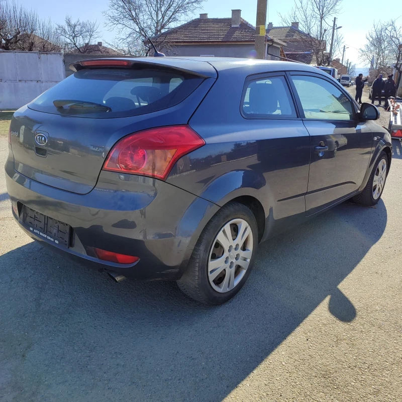 Kia Ceed, снимка 5 - Автомобили и джипове - 49039840