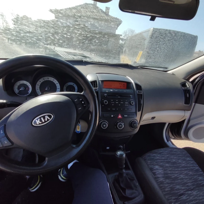 Kia Ceed, снимка 13 - Автомобили и джипове - 49039840