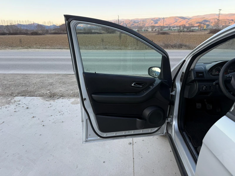 Mercedes-Benz A 180 2.0 CDI Темпомат/Климатик/Собствен лизинг, снимка 9 - Автомобили и джипове - 49403097