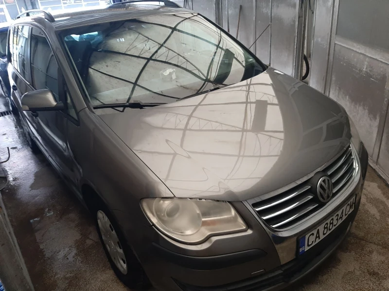 VW Touran, снимка 1 - Автомобили и джипове - 49563559