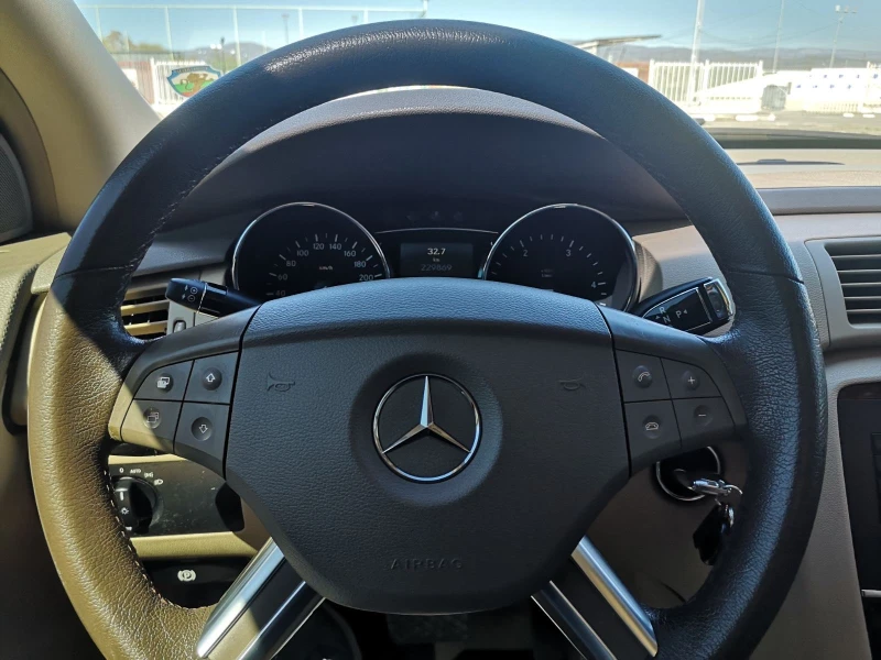 Mercedes-Benz R 280, снимка 9 - Автомобили и джипове - 51744986