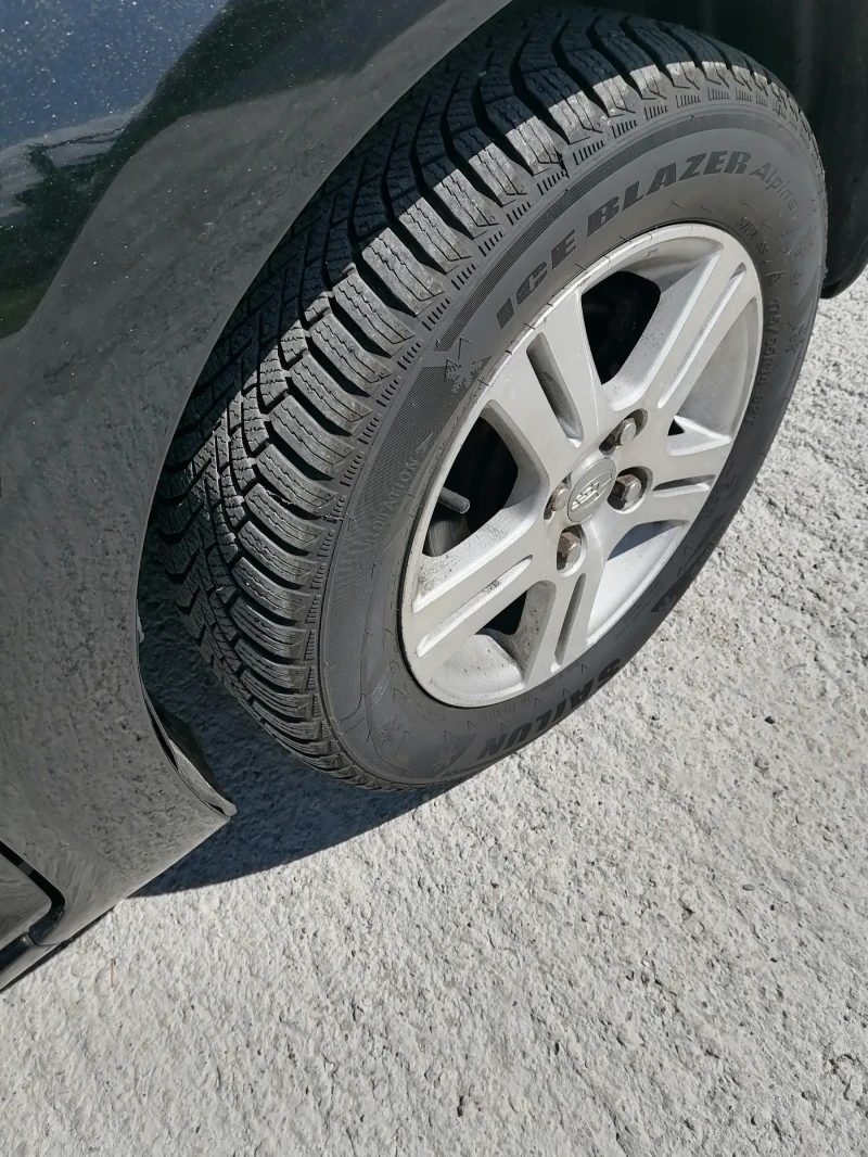 Subaru Justy, снимка 4 - Автомобили и джипове - 52358649