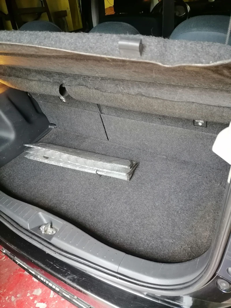 Subaru Justy, снимка 8 - Автомобили и джипове - 52358649