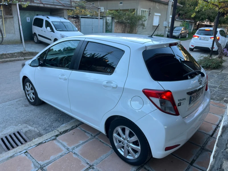 Toyota Yaris, снимка 5 - Автомобили и джипове - 52576828