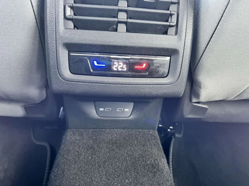 VW Golf 2.0 TDI МК8 150 hp, снимка 17 - Автомобили и джипове - 52890161