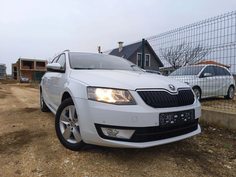 Skoda Octavia 1.6 ФУЛ ЕКСТРИ , снимка 2 - Автомобили и джипове - 53078911
