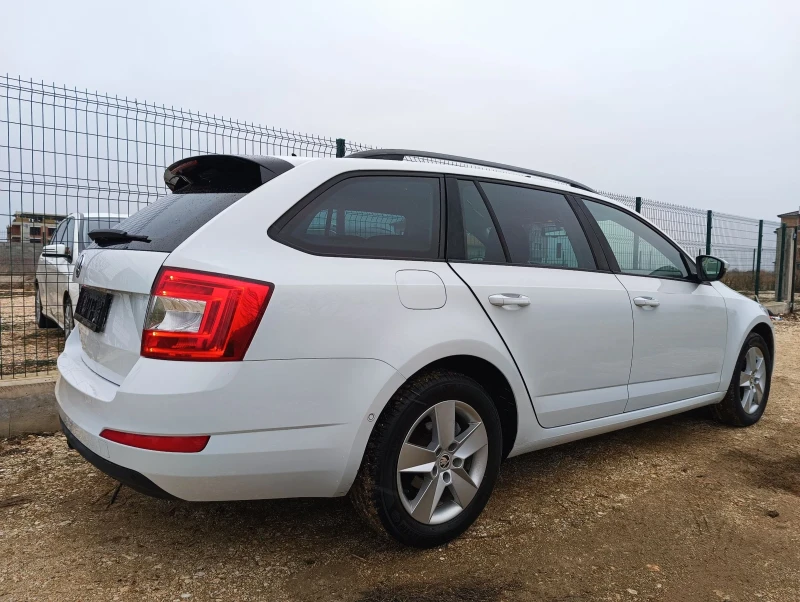 Skoda Octavia 1.6 ФУЛ ЕКСТРИ , снимка 6 - Автомобили и джипове - 53078911