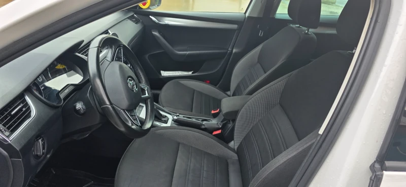 Skoda Octavia, снимка 6 - Автомобили и джипове - 53386652