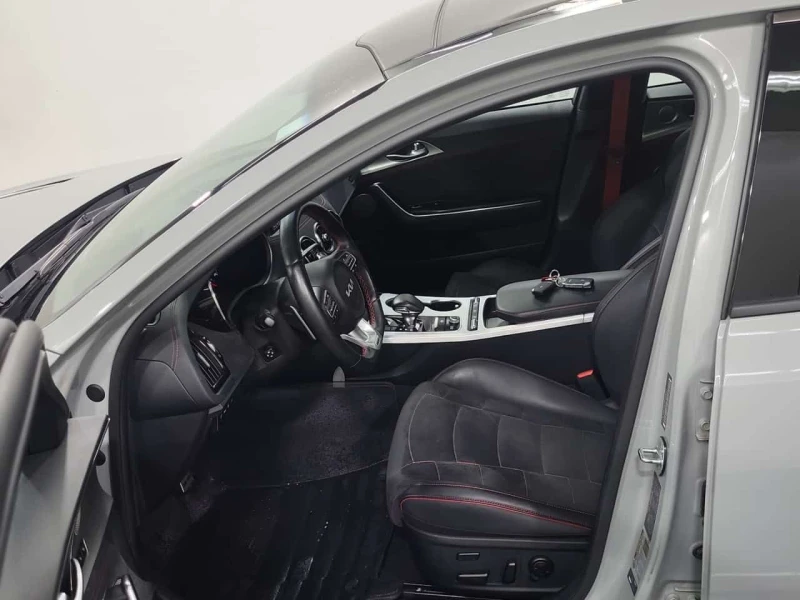Kia Stinger GT ELITE  CARFAX, снимка 5 - Автомобили и джипове - 53531067