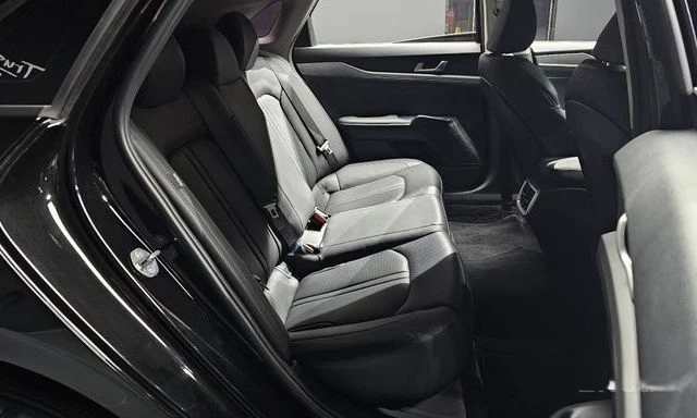 Kia K5 2.0LPI Trendy autogeorge.com | Mobile.bg � ����������� 12