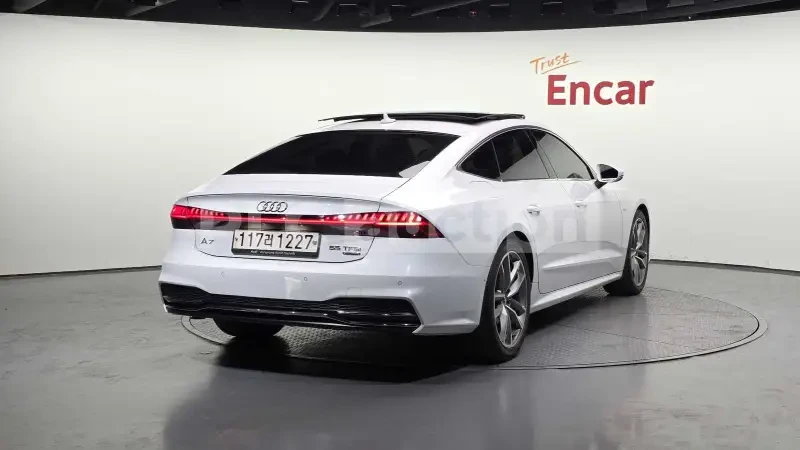 Audi A7 Адаптивен круиз контрол* Адаптивен круиз контрол, снимка 2 - Автомобили и джипове - 54056207