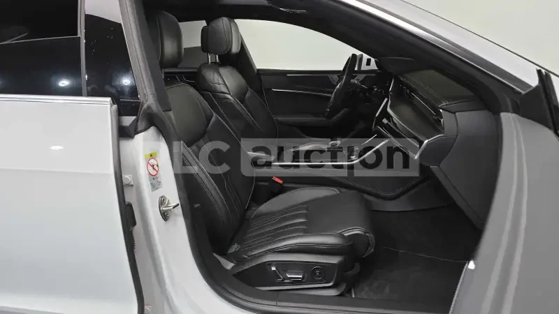 Audi A7 Адаптивен круиз контрол* Адаптивен круиз контрол, снимка 11 - Автомобили и джипове - 54056207