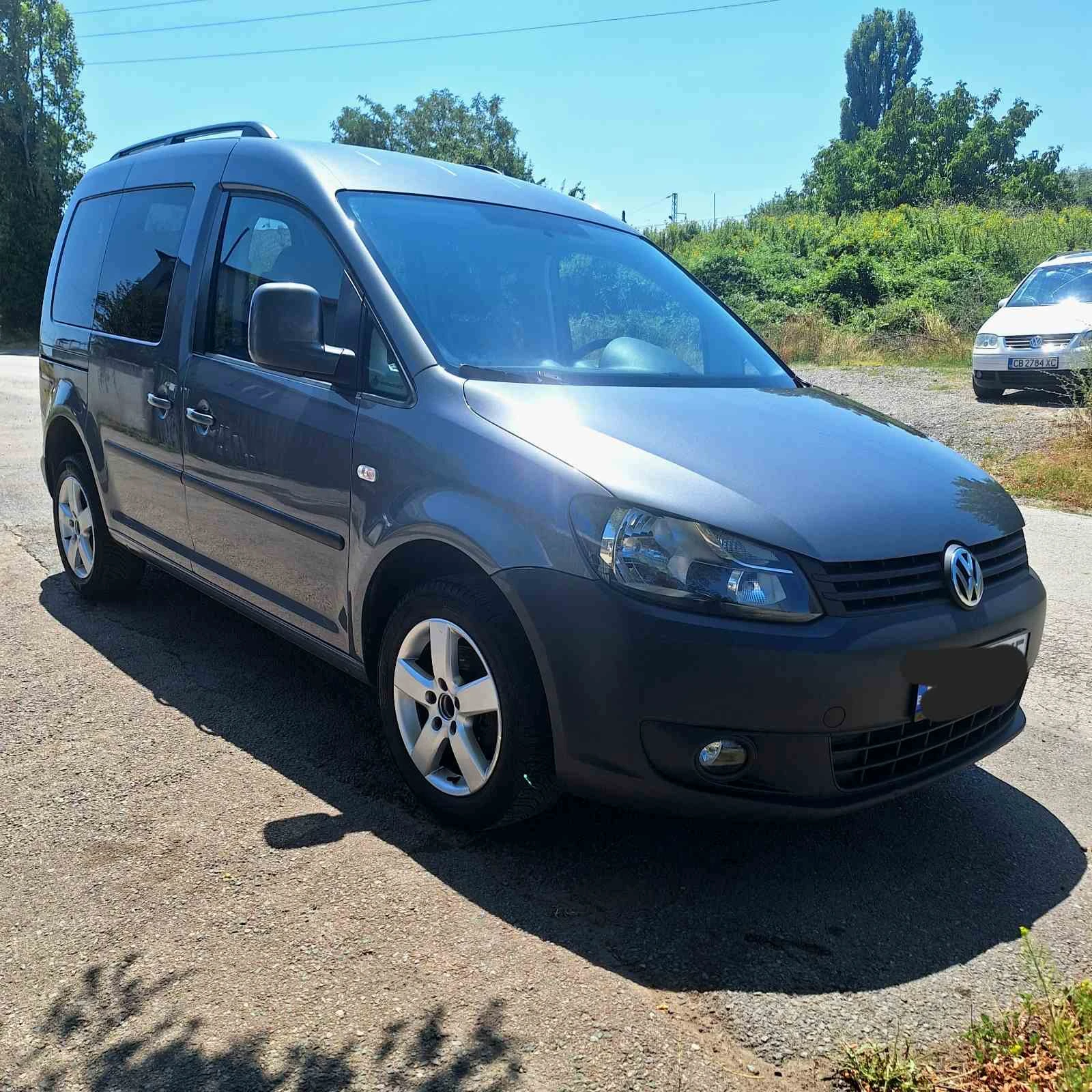 VW Caddy 1.6TDI 7места - изображение 6