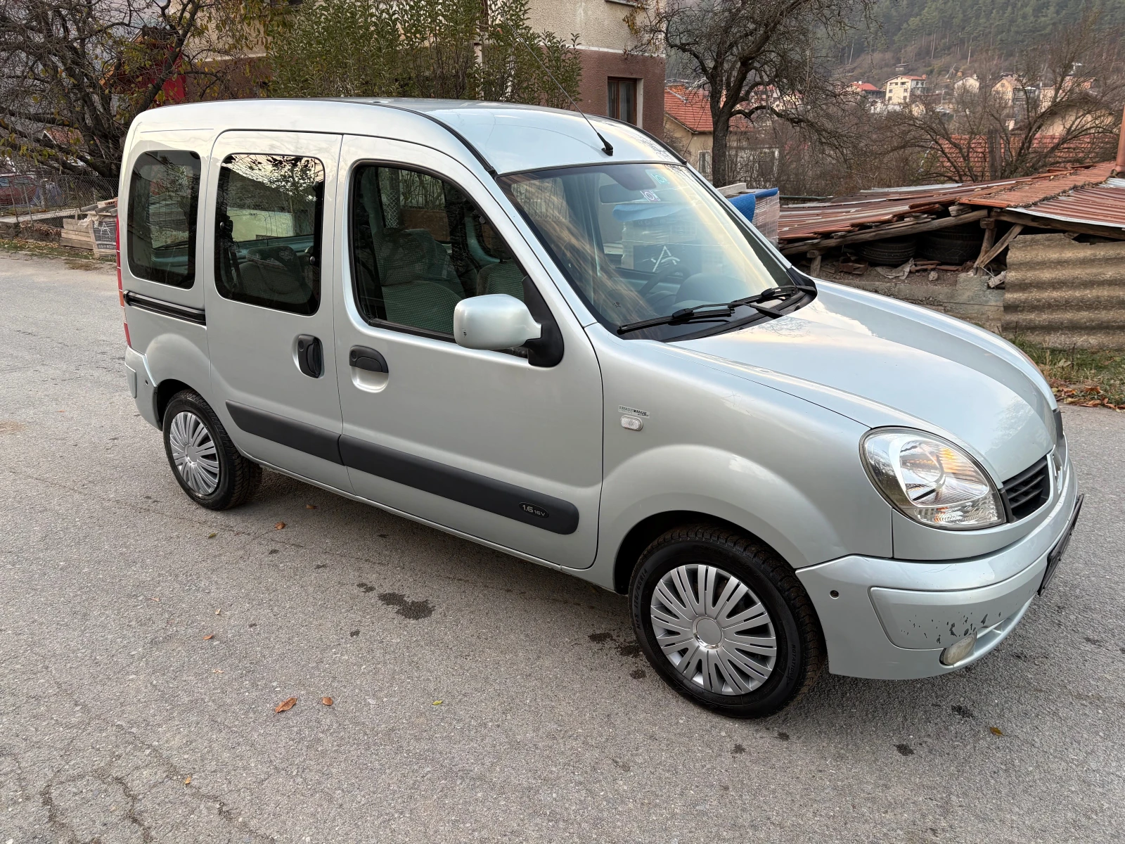 Renault Kangoo 1.6 16V - изображение 2