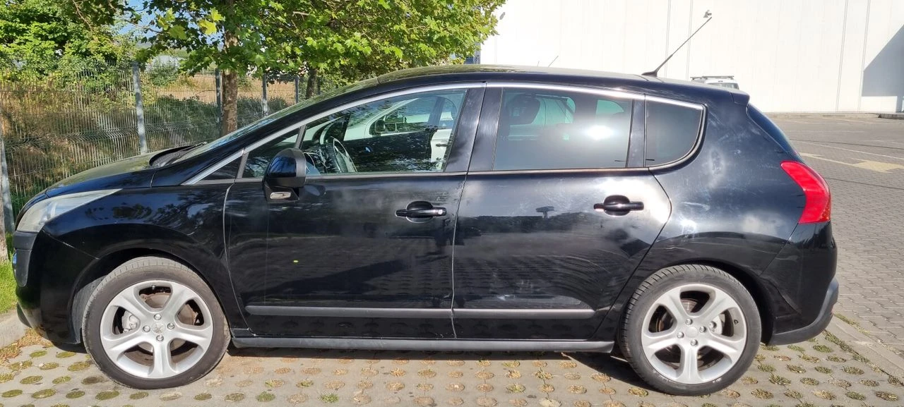 Peugeot 3008 2.0HDI - изображение 6