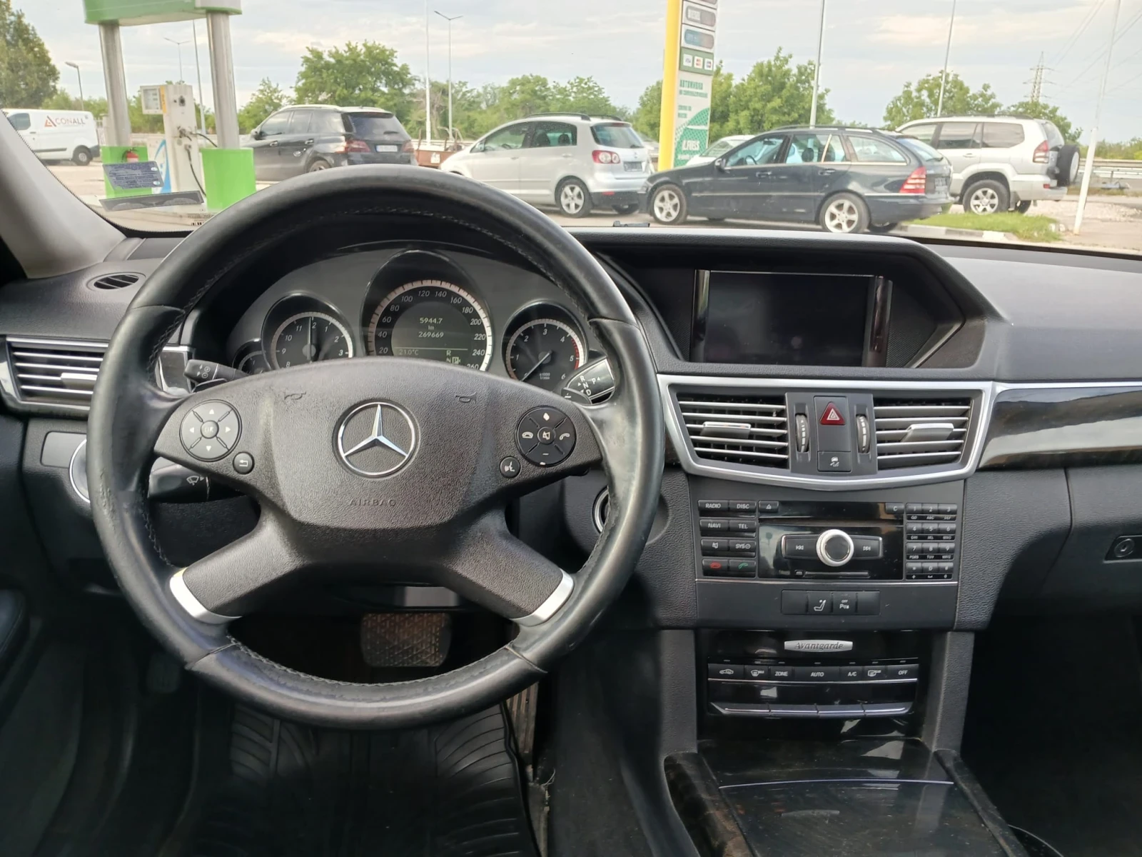 Mercedes-Benz E 350  - изображение 3