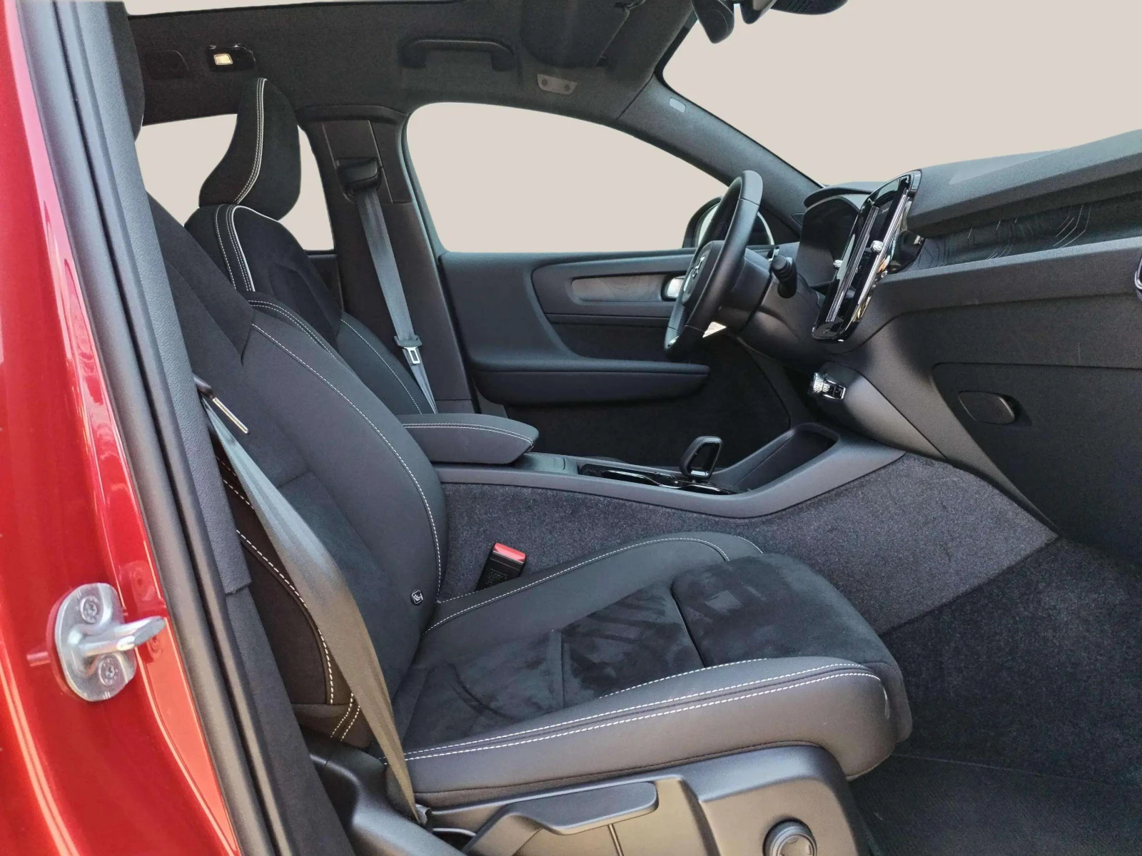 Volvo C40 single RWD - изображение 9