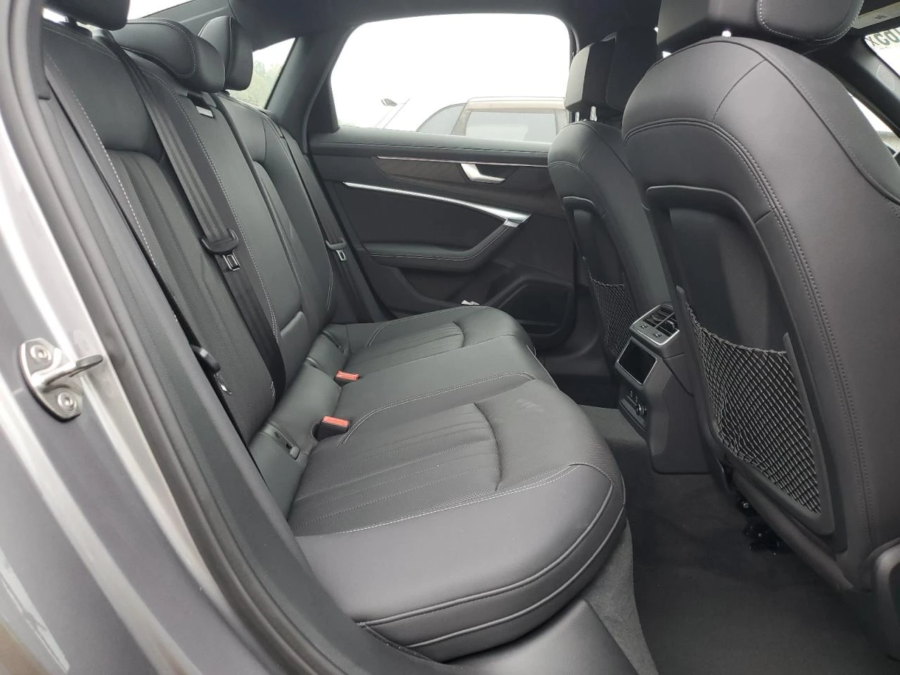 Audi A6 Premium Plus - изображение 10