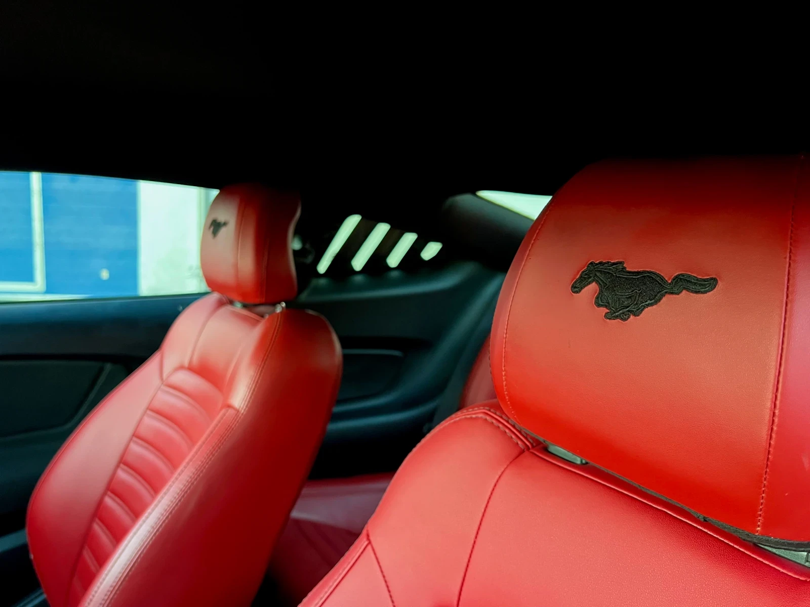 Ford Mustang Red Line* Premium* CarPlay* KeyLess | Mobile.bg   12