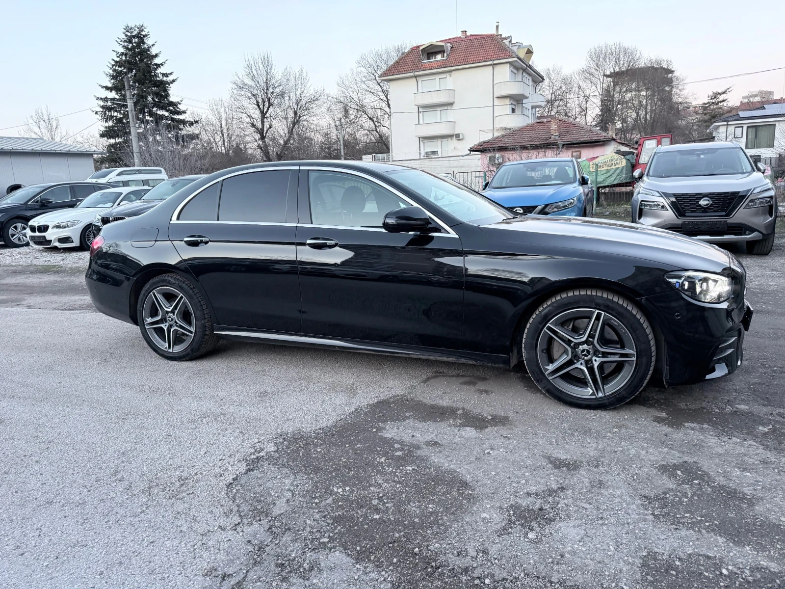 Mercedes-Benz E 220 AMG 4x4 Швейцария , снимка 4 - Автомобили и джипове - 53356187