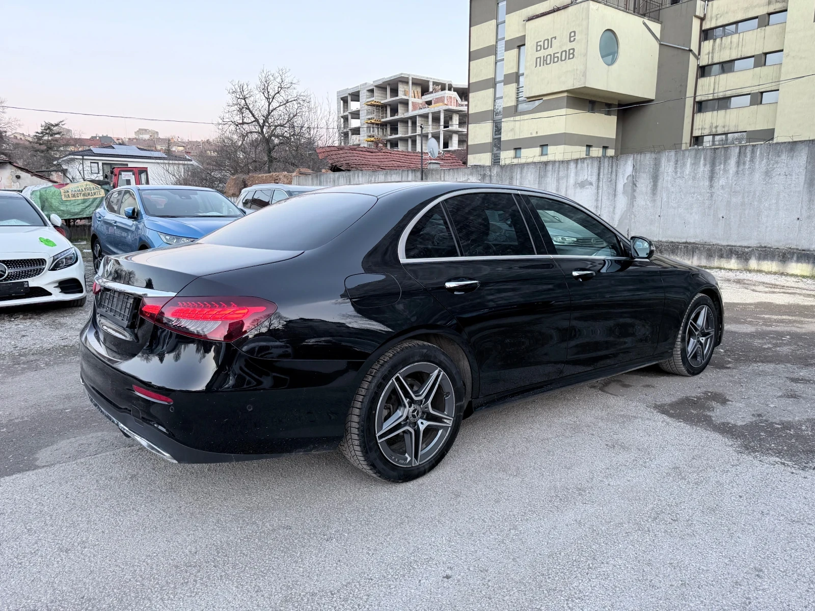 Mercedes-Benz E 220 AMG 4x4 Швейцария , снимка 5 - Автомобили и джипове - 53356187