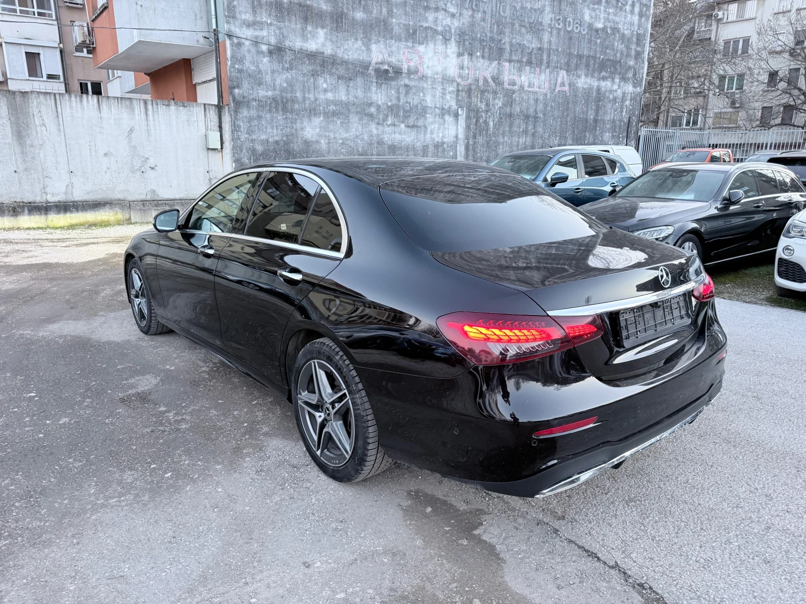 Mercedes-Benz E 220 AMG 4x4 Швейцария , снимка 7 - Автомобили и джипове - 53356187
