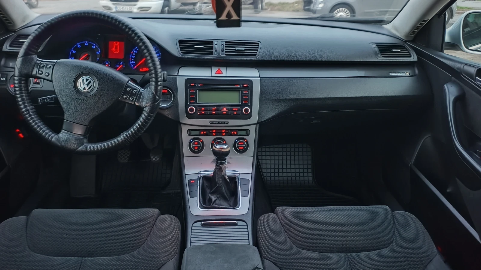 VW Passat, снимка 9 - Автомобили и джипове - 53761669