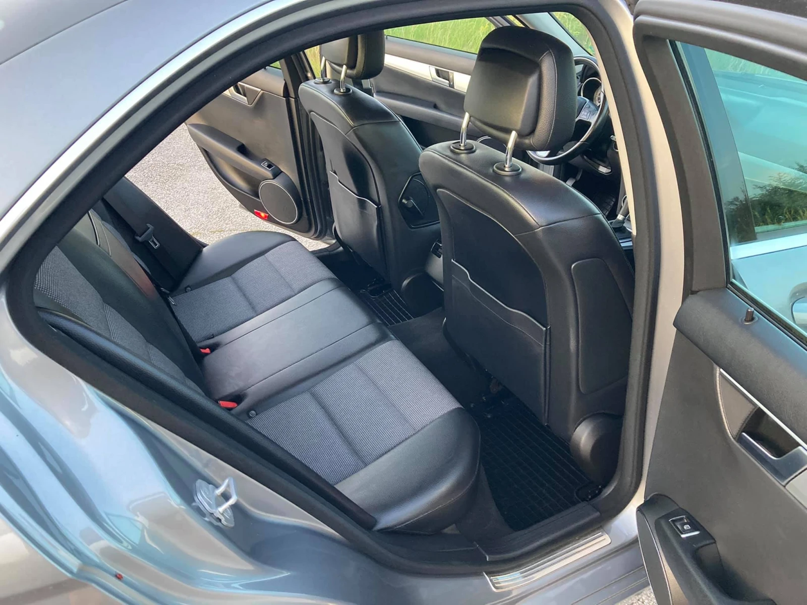 Mercedes-Benz C 200 FACELIFT-AVANTGARDE, снимка 10 - Автомобили и джипове - 53850190