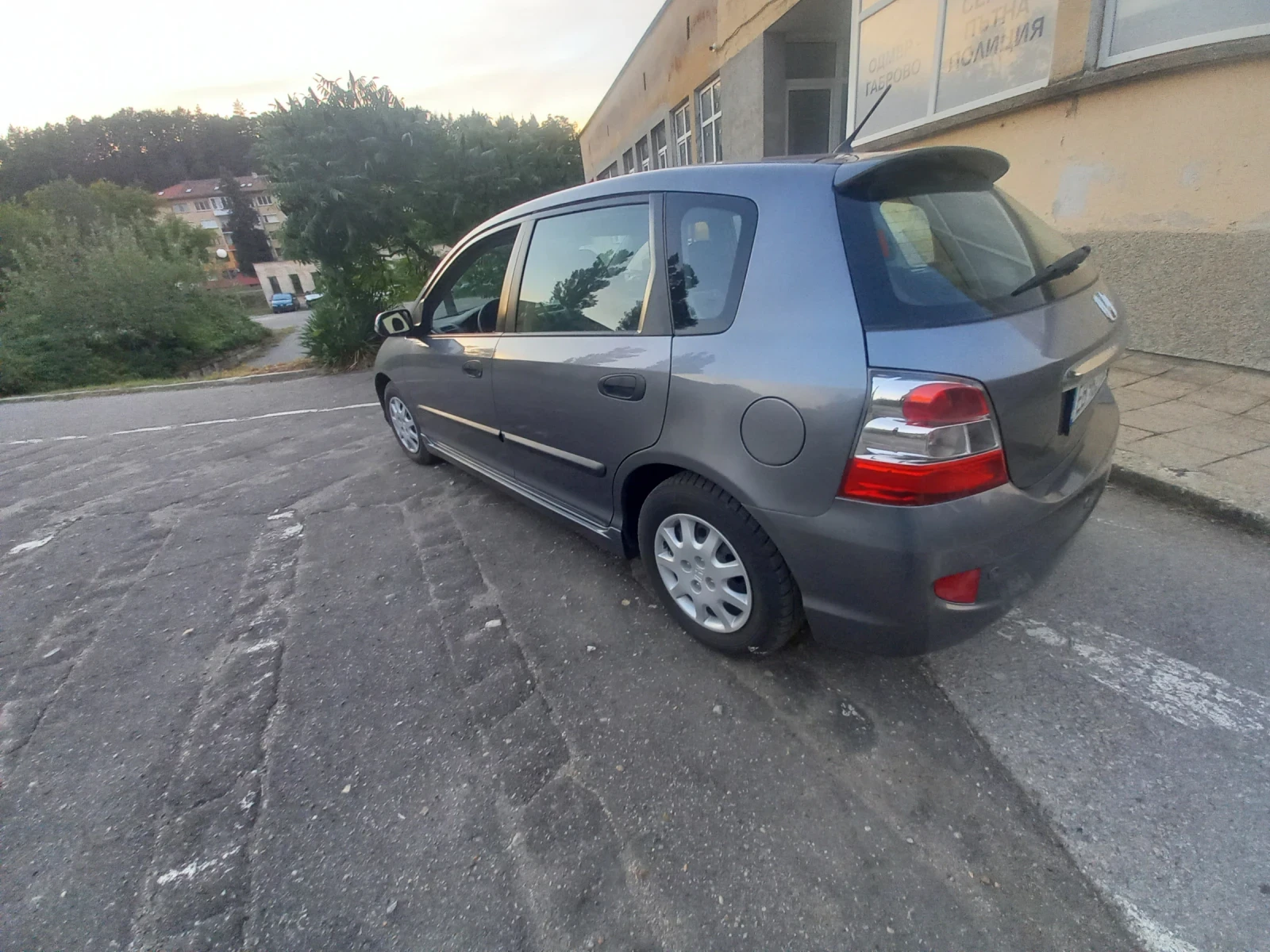 Honda Civic IS, снимка 3 - Автомобили и джипове - 53867786