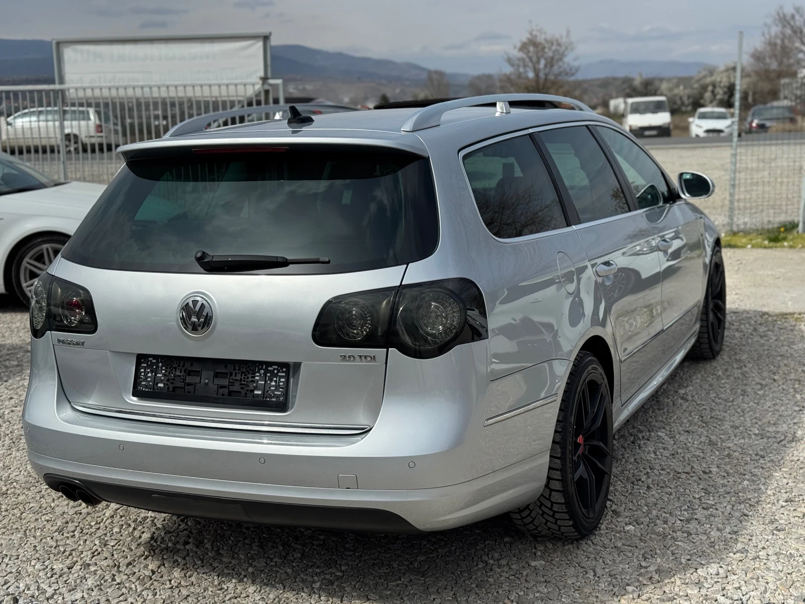 VW Passat R-line , снимка 4 - Автомобили и джипове - 53894003