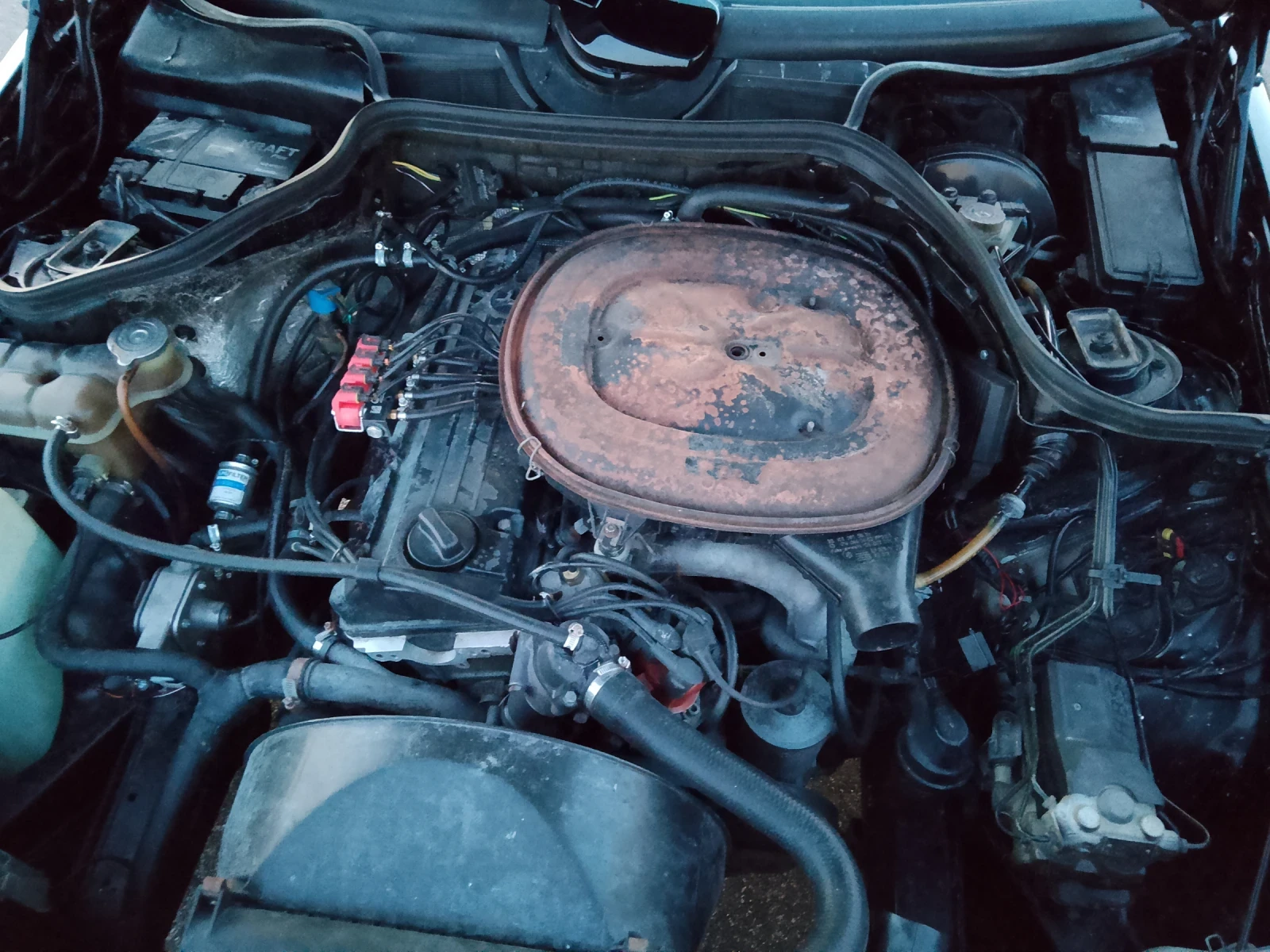 Mercedes-Benz 124 200E, снимка 16 - Автомобили и джипове - 54138860