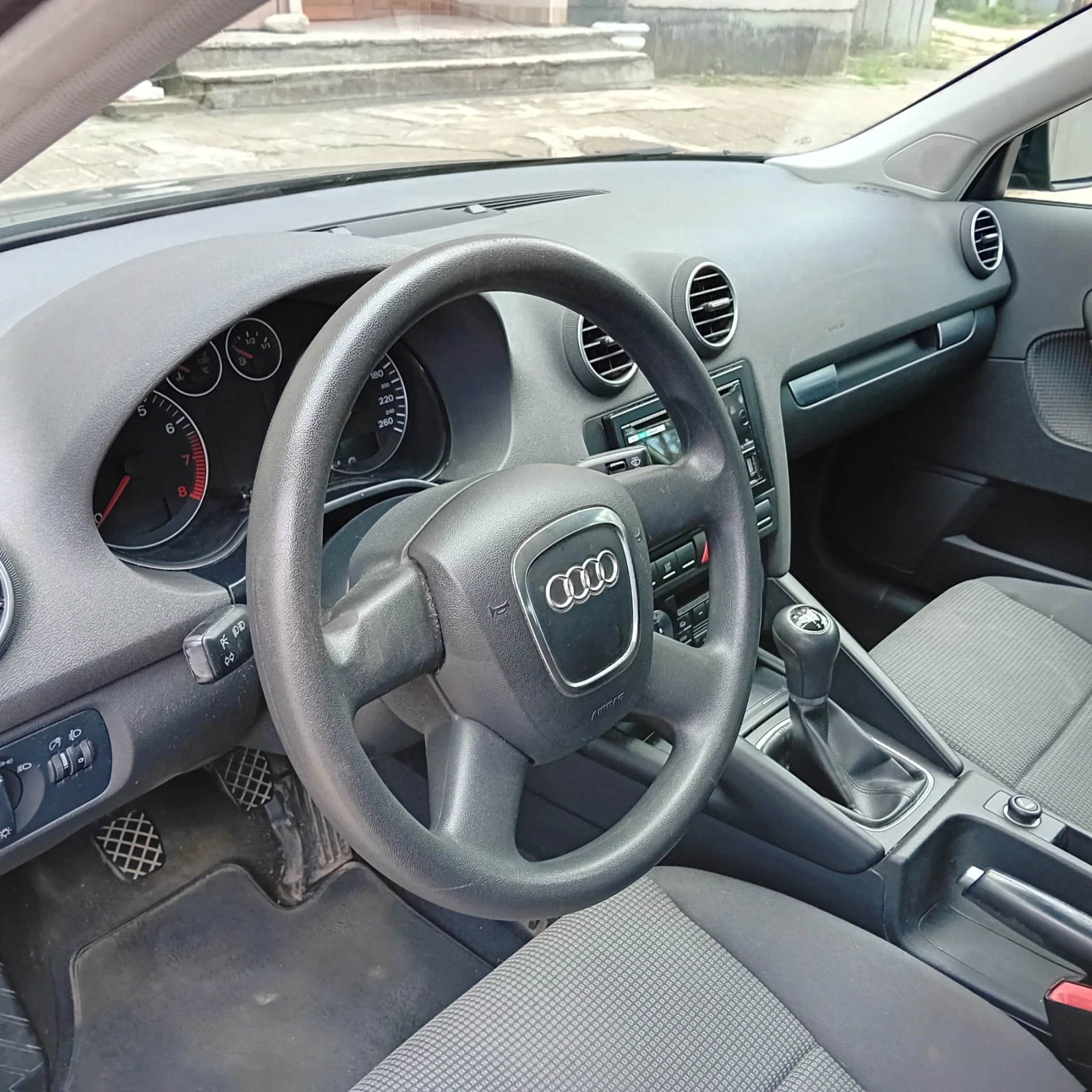Audi A3 1.6 102 кона, снимка 10 - Автомобили и джипове - 54621247