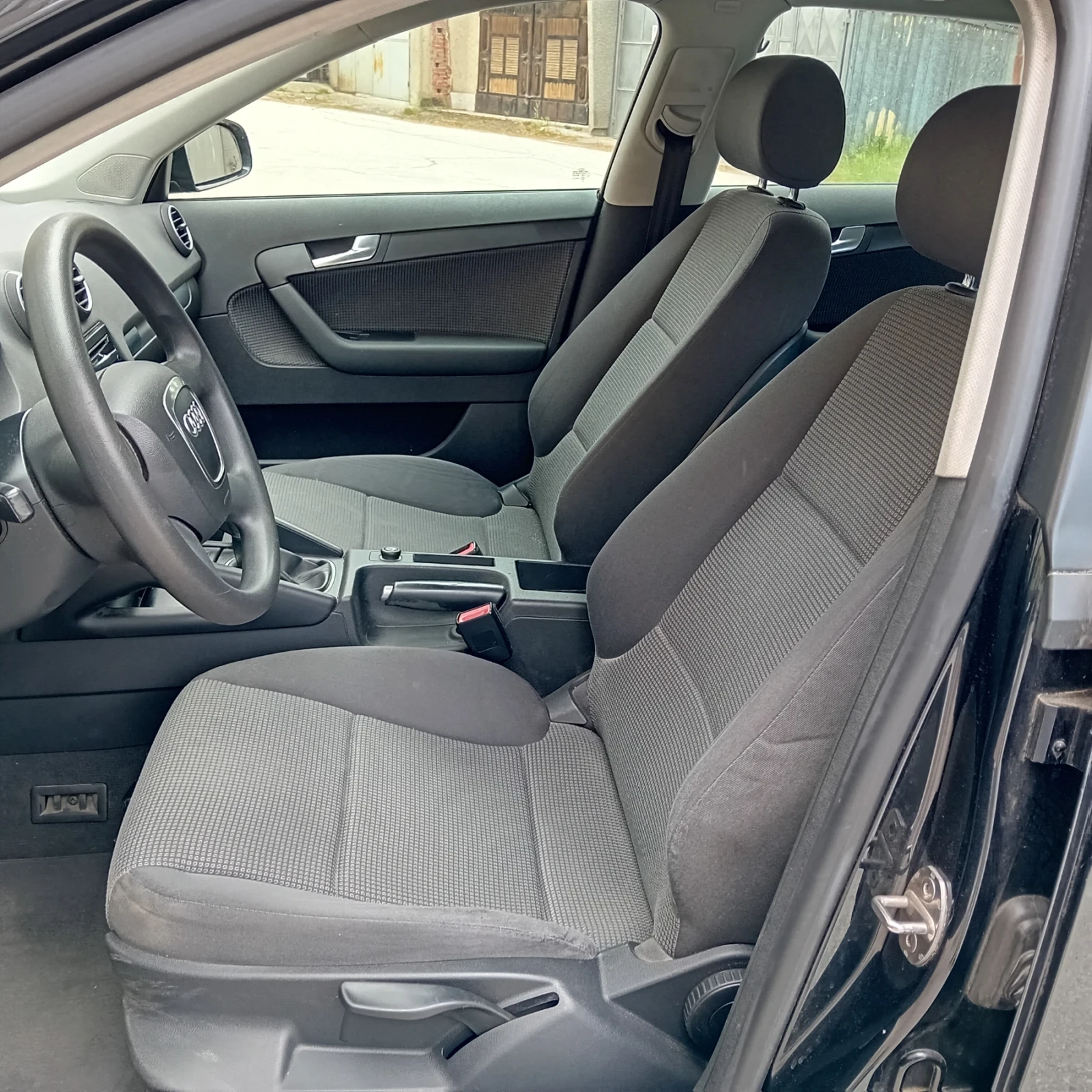 Audi A3 1.6 102 кона, снимка 6 - Автомобили и джипове - 54621247