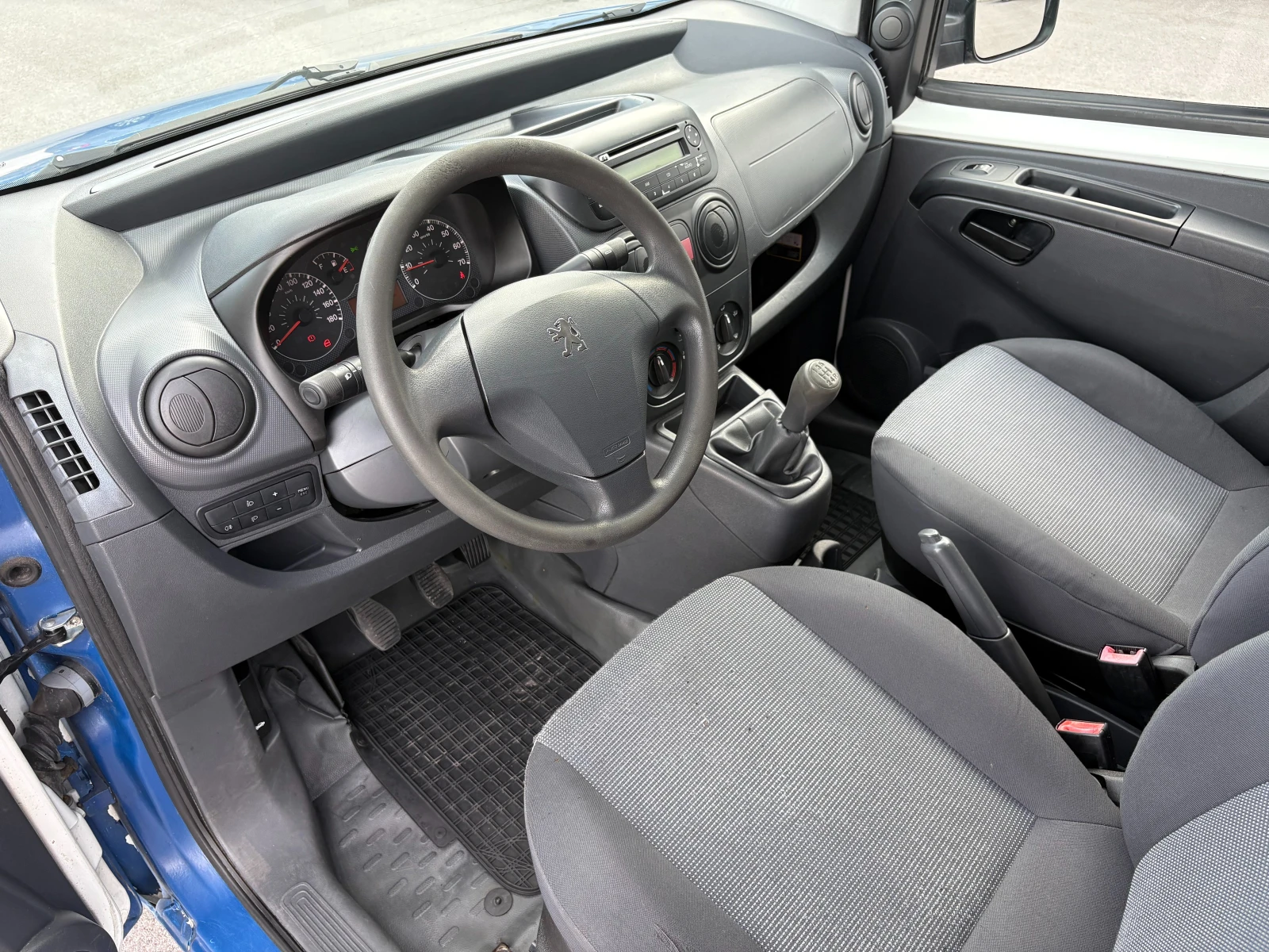 Peugeot Bipper 1.4HDI , снимка 9 - Автомобили и джипове - 54744282