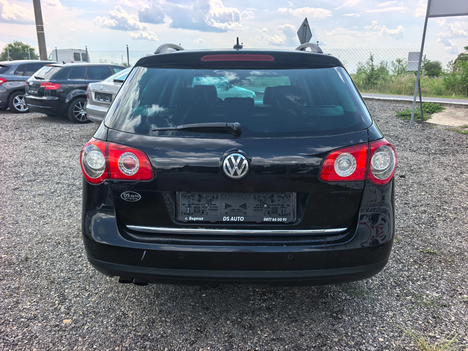 VW Passat 2.0TDI, снимка 4 - Автомобили и джипове - 54822170