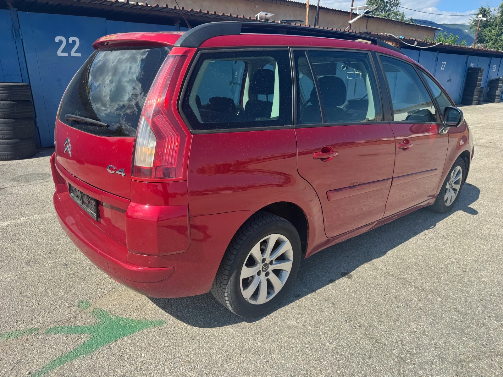 Citroen Grand C4 Picasso 1.6HDI 7mesta ecodrive avtomat, снимка 12 - Автомобили и джипове - 55295530