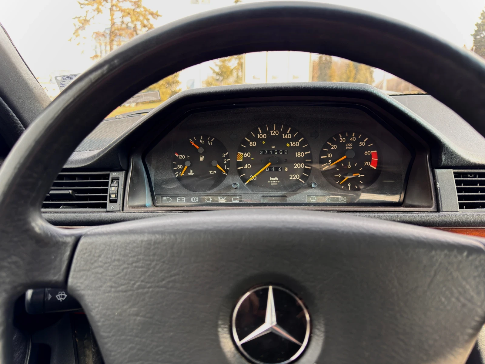 Mercedes-Benz 124 200E, снимка 7 - Автомобили и джипове - 55395087