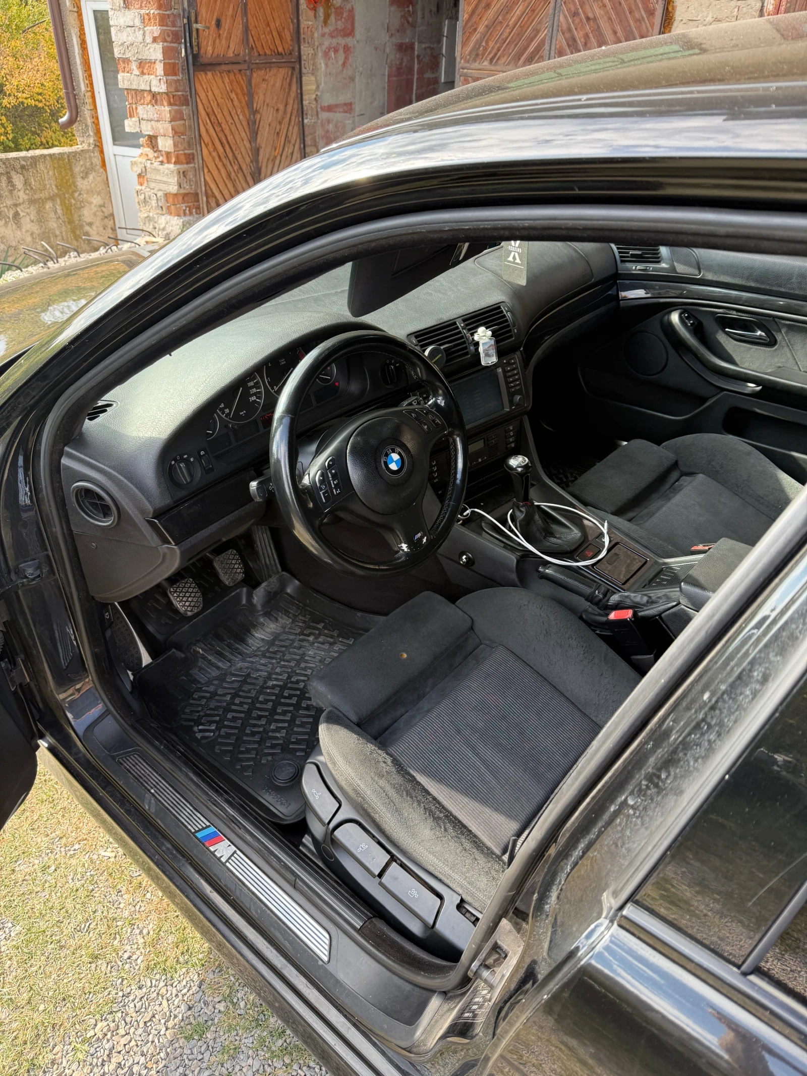 BMW 530, снимка 4 - Автомобили и джипове - 56418595