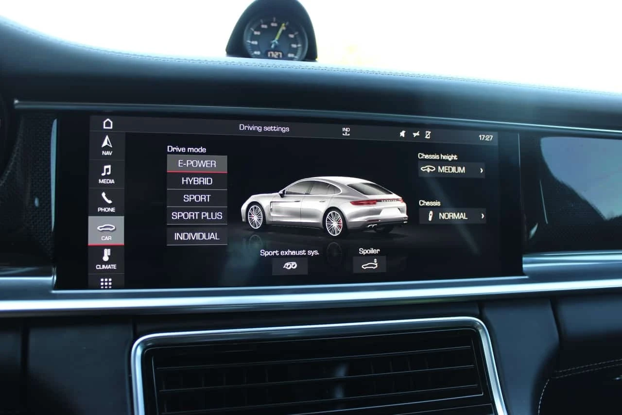 Porsche Panamera * Turbo S E Hybrid AWD * CARFAX * ����� �� ������� | Mobile.bg � ����������� 9