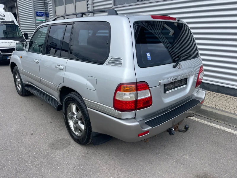 Toyota Land cruiser J100+ D4D+ 4, 2TDI+ 7места+ Подгрев, снимка 3 - Автомобили и джипове - 48306768