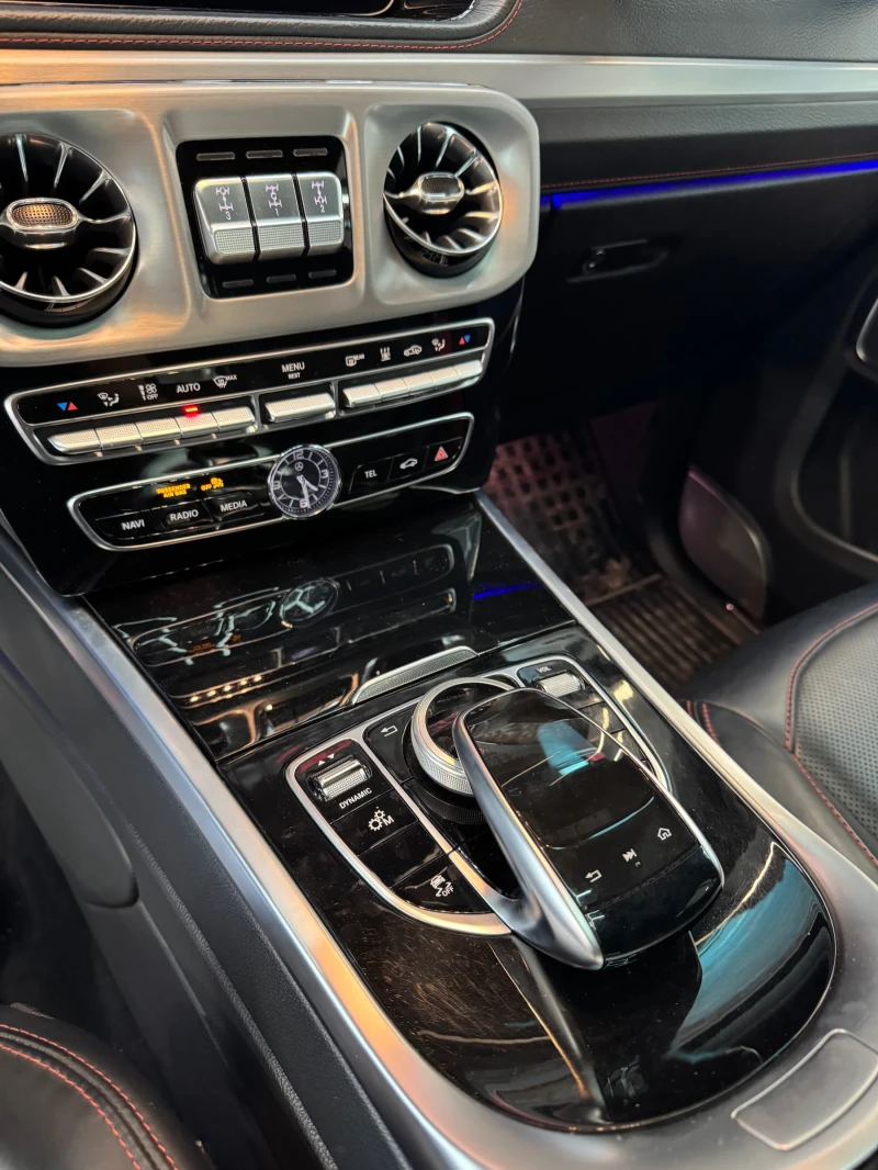 Mercedes-Benz G 500 4 MATIC * AMG * FULL Екстри * BURMESTER * , снимка 9 - Автомобили и джипове - 50369620