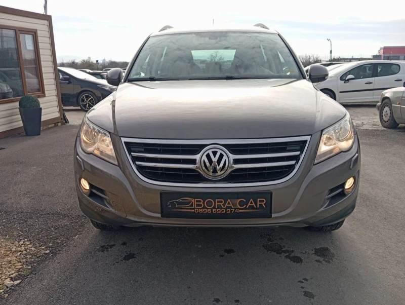 VW Tiguan 2.0 TDI 4X4, снимка 2 - Автомобили и джипове - 52748961